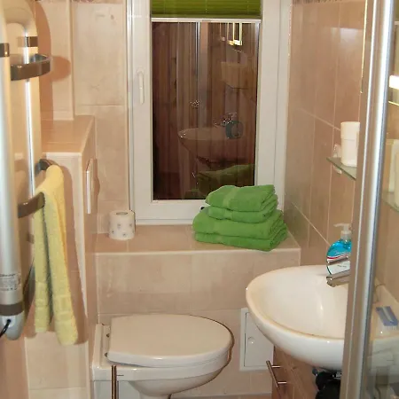 بيت للعطل H.winkler Neukalen